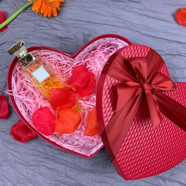 

heart shaped gift box mother's day florist hat boxes packaging for gifts christmas flowers living vase wrap