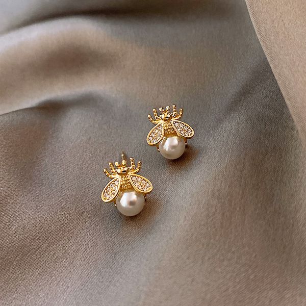 

design jewelry korean simple small bee pearl s925 pure silver needle personality versatile earrings women's indifference and fashion