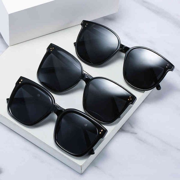 

sunglasses 2022 women polarizing gm shading decorative glasses women, White;black