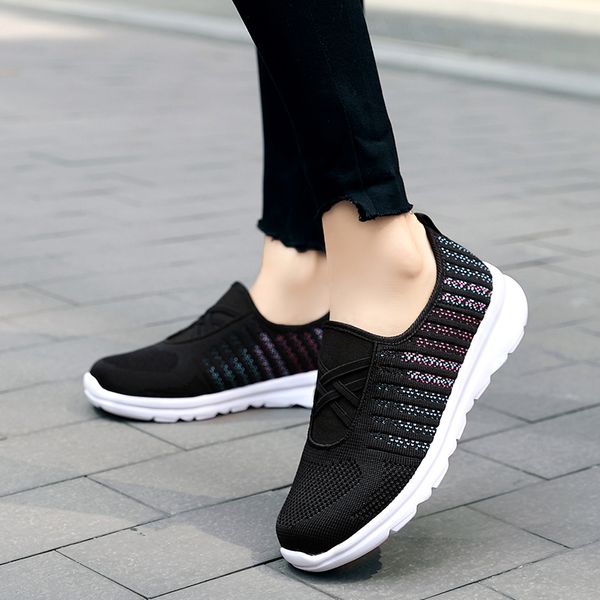 Commercio all'ingrosso 2021 Uomo di alta qualità da donna Sport Maglia Scarpe da corsa Moda Sneakers traspirante Black Grigio Grigio EUR 35-42 WY27-2063