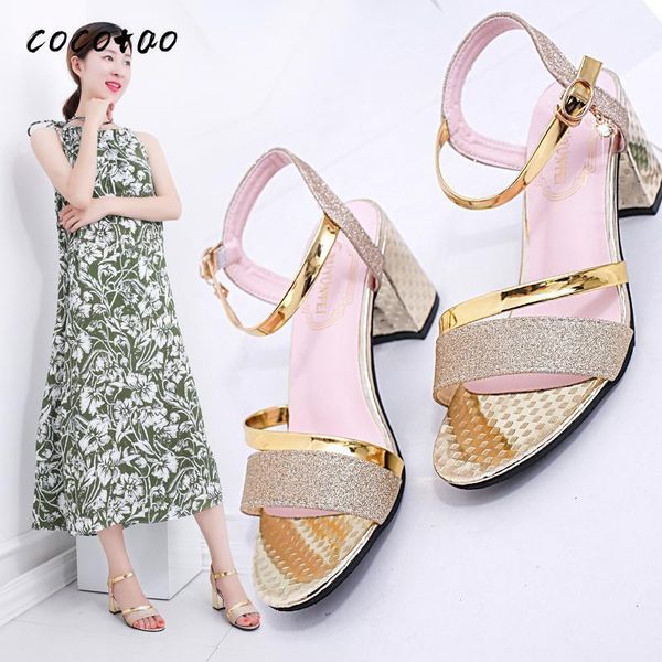 

sandals women spring and summer 2021 korean fashion wild rhinestone word with open toe thick heel roman women's shoes, Black