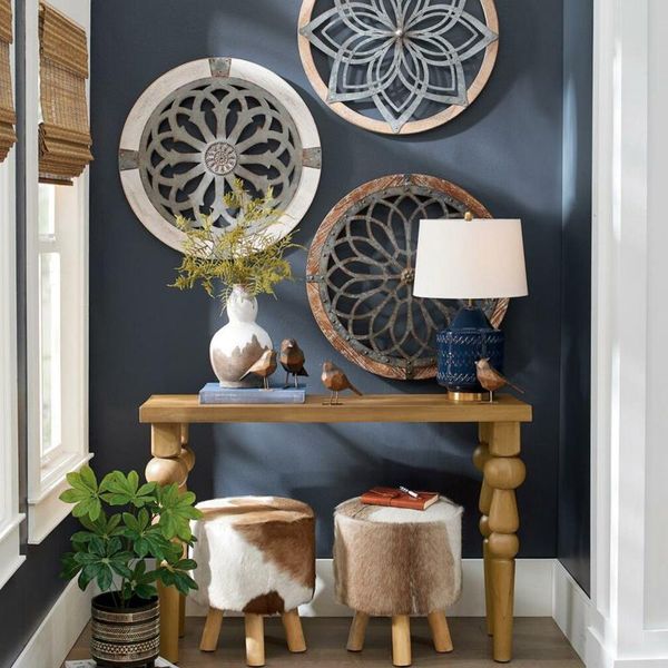 

decorative objects & figurines acrylic heritage round wall art metal medallions wooden hanging ornament restaurant home decoration lightweig