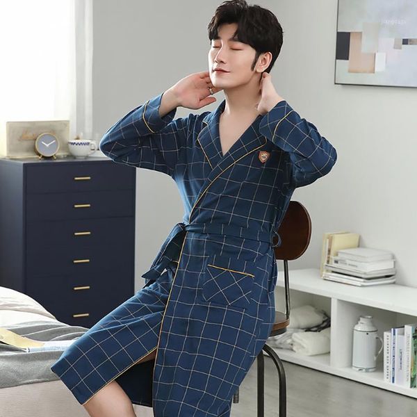 

men's sleepwear spring autumn cotton bathrobe men luxury robes fashion plaid dressing gown comfort breathable kimono dresses roupao mas, Black;brown