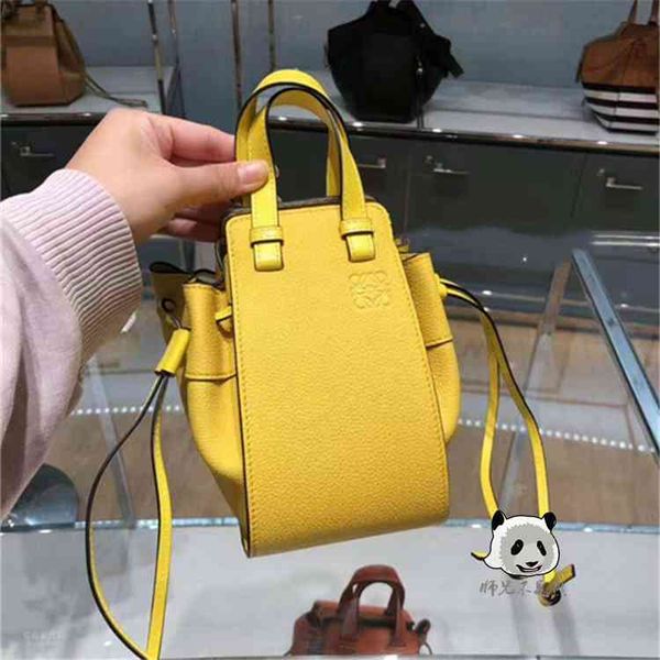 

handbag hookloewe / luo yiwei hammock mini drawstring bagluggage tag
