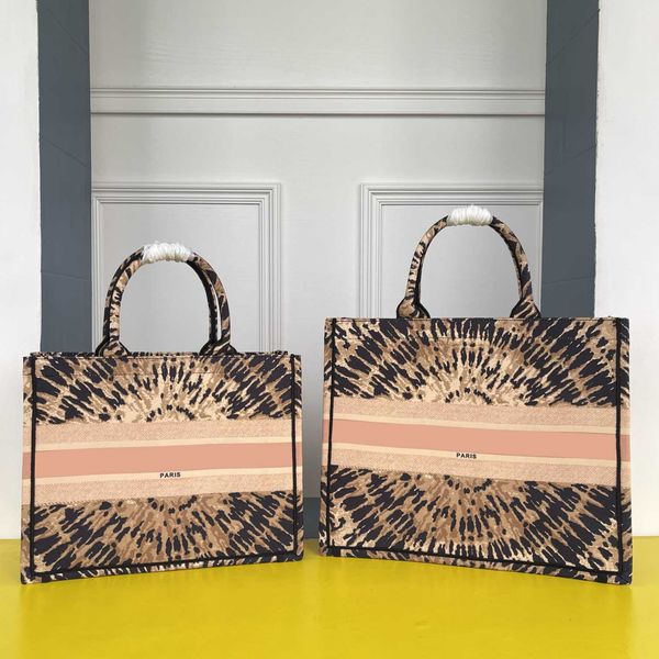 

2021 large shopping bags fashion classic embroidery handbag women's shoulder bag portable dinner makeup design handbags