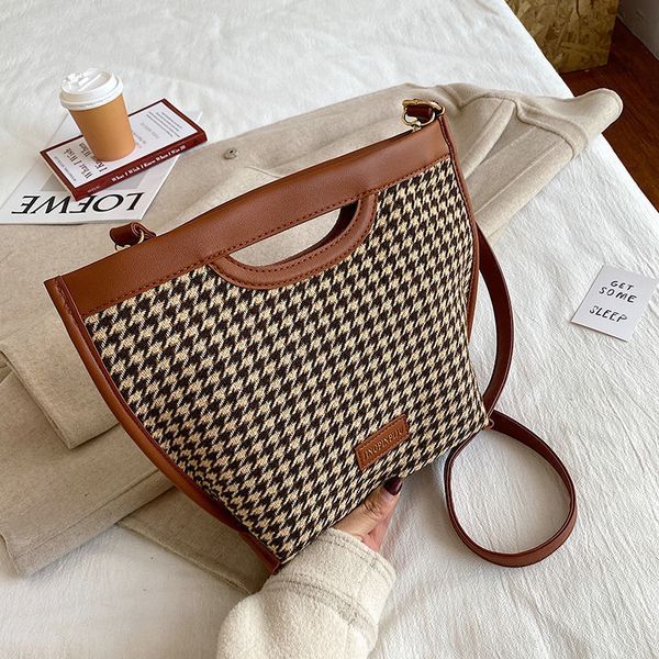 

luxury handbags single shoulder small spring new fashion versatile simple casual hand women's messenger bag