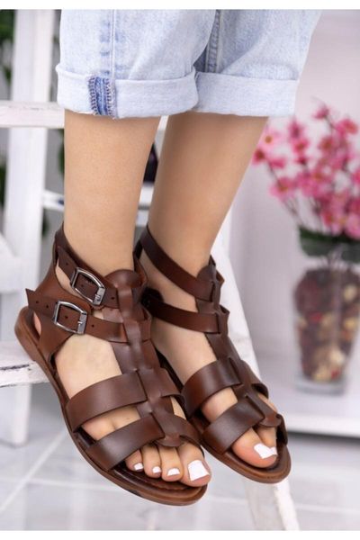 

female arched sandals tan, Black