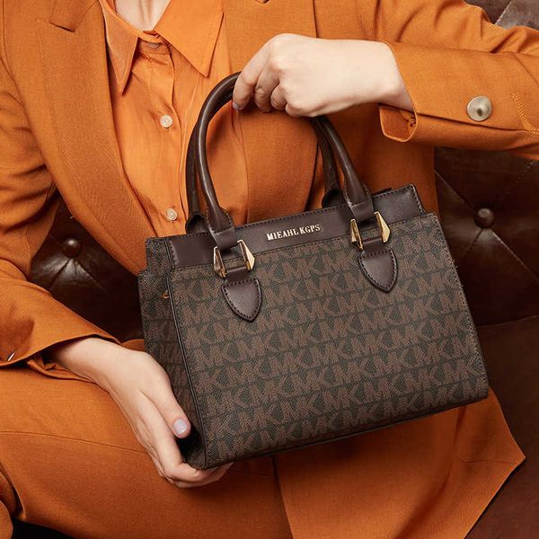 

luxury handbags hong kong women's hand-held 2021 fashion versatile m's bag