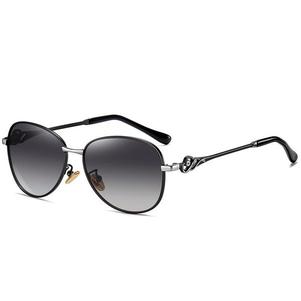 

sunglasses fashion polarized round women mental sunglass vintage diamond brand design eyewear gradient shades uv400 sun glass, White;black