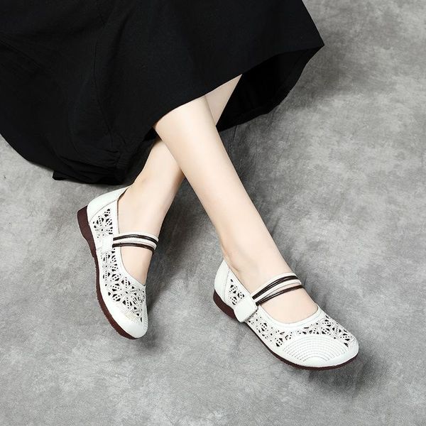 

sandals 2021 summer flats shoes women round head mother's soft sole flat anti slip hollow, Black