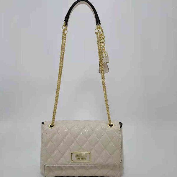 

2021 new guesbagg embroidered rhomboid chain single shoulder messenger bag handbag