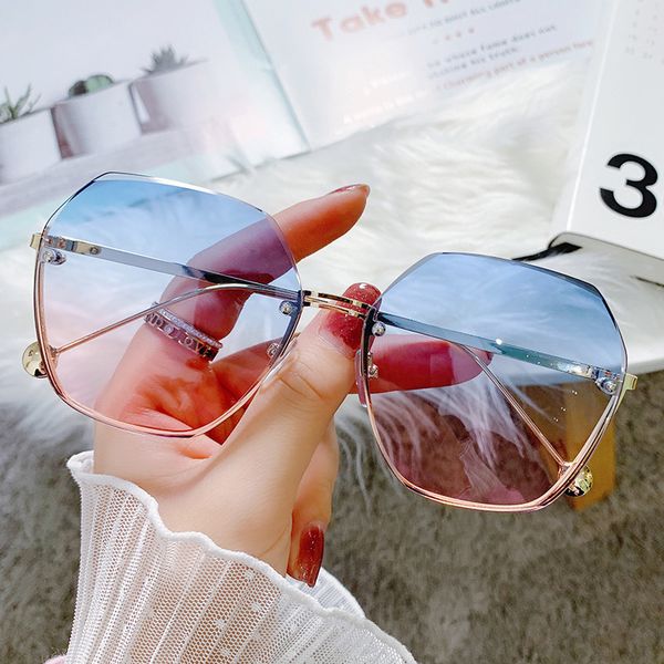 

Rimless Fashion Women Sunglasses Luxury Gradient Gray Pink Sun Glasses Ladies Vintage Travel Style Shades UV400 Eyewear, White;black