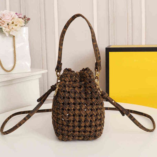 

retro woven hollow large-capacity bucket bag ladies new style drawstring hand fashion messenger shoulder
