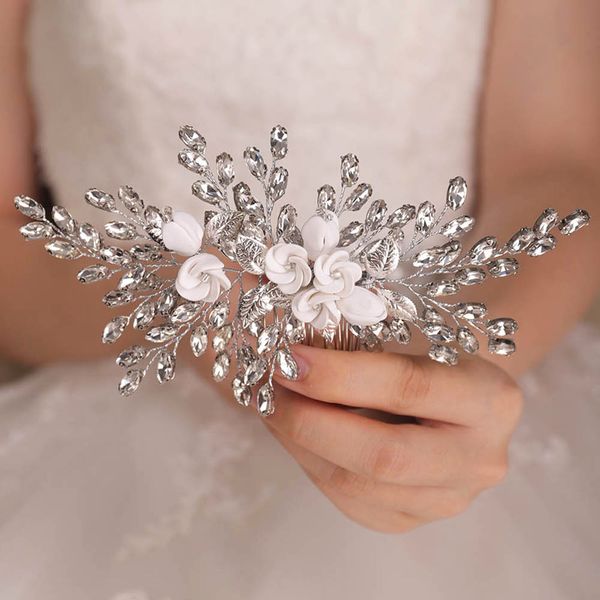 

2021 new arrival elegant silver flower rhinestones customize handmade hair comb bridal hair accessories wedding for women