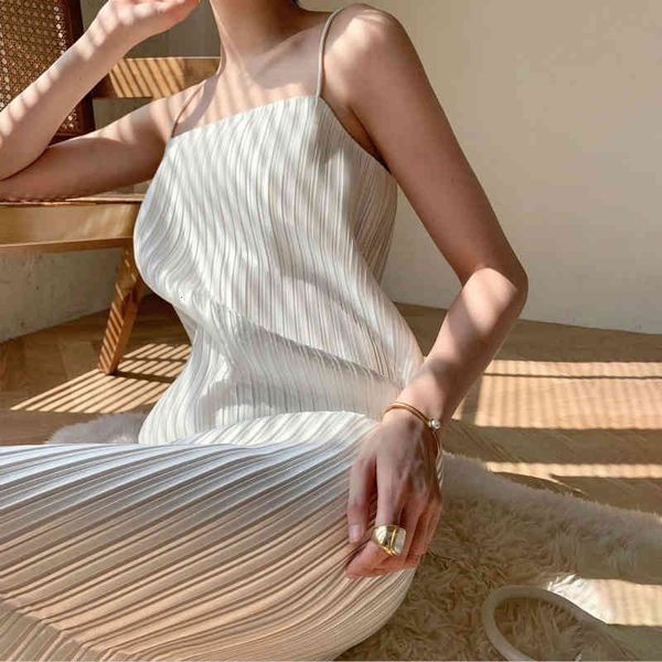 

wet 2021 woman long white summer dress in satin plied sleeveless brilliance slash neck retro sundress, Black;gray