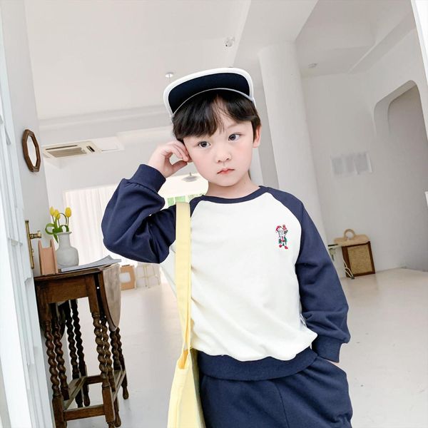 

boys autumn splicing sleeve sweatshirt and pants clothing sets children cotton sports clothes set, White