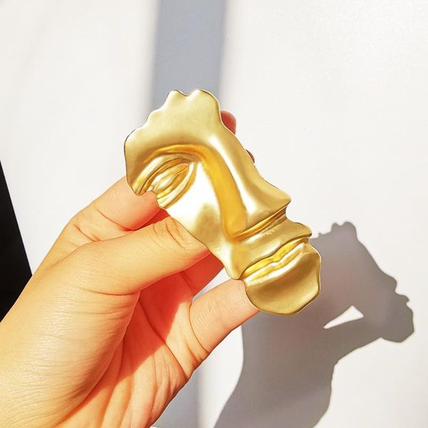 

pins, brooches exaggerated face for women gold color hijab pins half human lapel pin broche jewelry accessories 2021, Gray