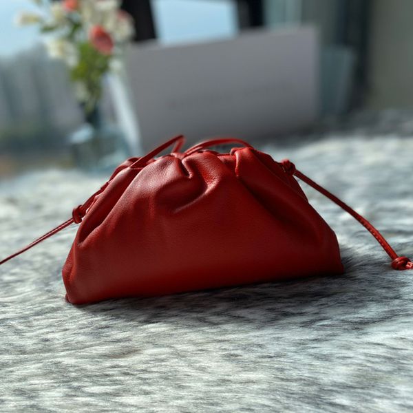 

2021 cloud shape dinner bag fashion leather tote bag crossbody designer fashion women shoulder bag
