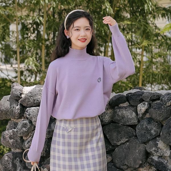 

autumn and winter korean version of the college wind hundred with a head sweater women loose-sleeved knitwear outside wear women's swea, White;black