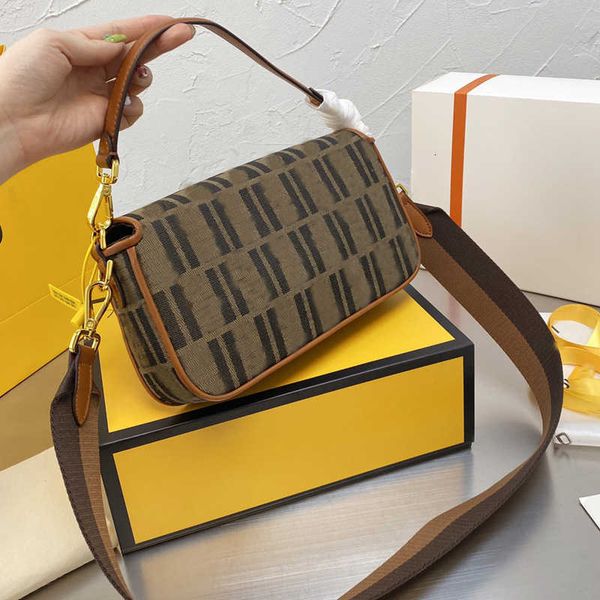 

ladies bag qualtiy vintage baguette bag shoulder back armpit bag classic fabric handbag letter print wallet wide starp