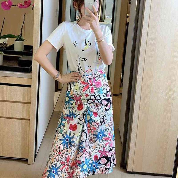 

women's two pants fashion summer 2 piece set women casual outfits short sleeve cartoon print tee shirt and skirt suit sets, White