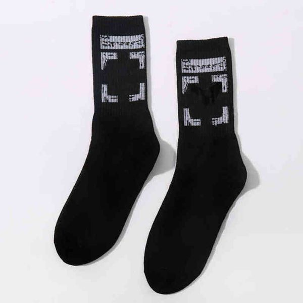 

luxury fashion brand cotton socks offs arrow warning line straight board tide sock sports long tube sweat absorbing breathable stockings bck, Black
