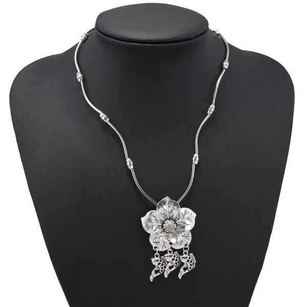 

women's fish flower tibetan silver pendant necklaces gstqn027 fashion gift national style women diy necklace pendants