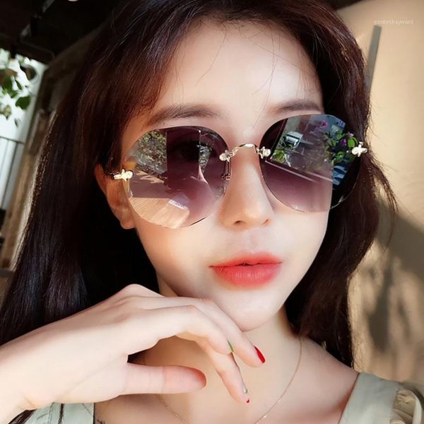 

oversize gradient sunglasses woman fashion rimless transparent women's glasses big shades uv400, White;black