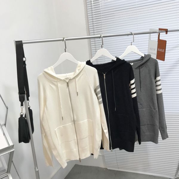 

autumn 2021 knitted four bar sports cardigan zipper jacket y080709, White;black