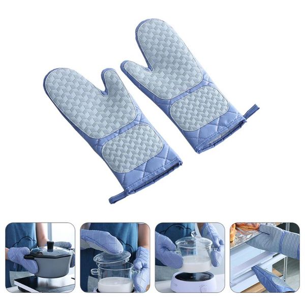 

pair of heat resistant oven mitts protective non-slip thicken disposable gloves