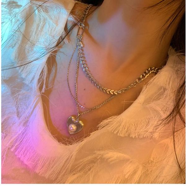 

chains trendy jewelry heart pendant necklace 2021 design simulated pearl selling chain for women gifts, Silver