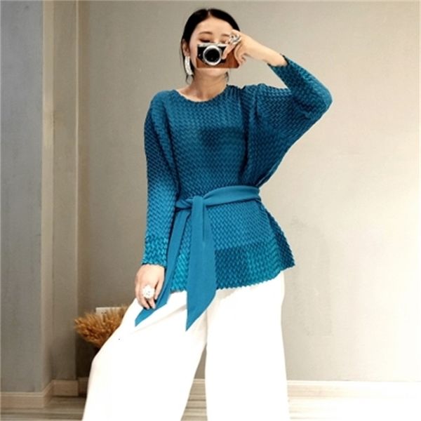 

knits fashion style long sleeve loose fold solid o-neck t-shirts, White