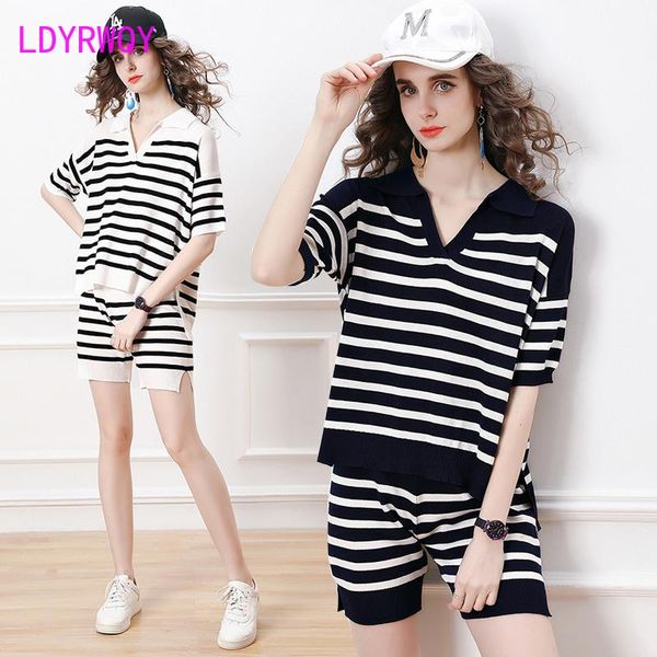 

women's tracksuits ldyrwqy summer style korean fashion striped breathable small v-neck sweater + knitted shorts two-piece suit, Gray