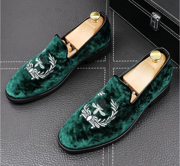 

dress shoes brand men velvet loafers embroidery note party stage smoking slipper fashion men's flats sneakers, Black