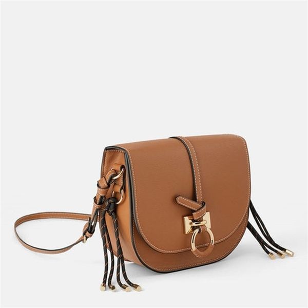 

za mao xiaotong 30, zhong xiaoqin same women's 2021 new style messenger one shoulder bag, saddle bag