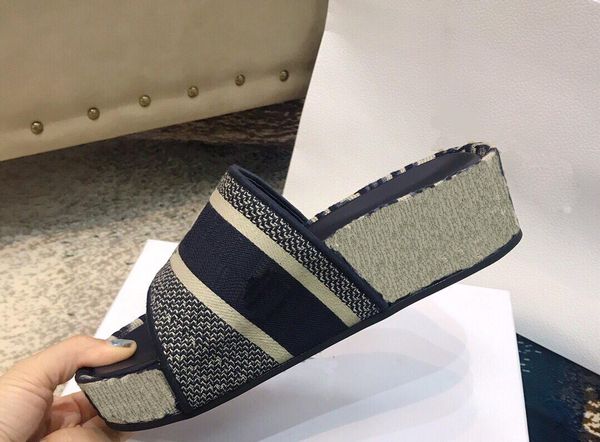 

fashion women causal slippers wool slipper thick bottom start print ladies slide sandals outdoor beach flip flops 35-42, Black