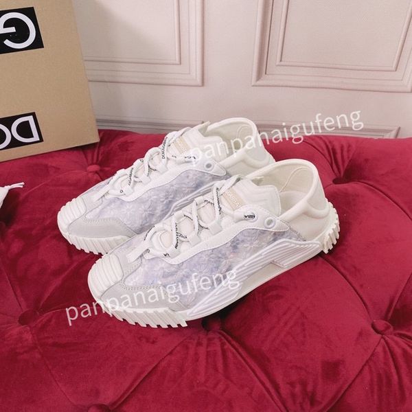 

ladies luxury quality designer shoes low-jogging sneakers , hollow leather material lightweight sole ,fashion outdoor casual size35-45, Black