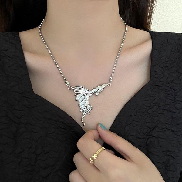 

chains nanny simple women's korean-style small goldfish necklace cute fresh alloy fish-shaped relief string beads chain elegant jewelry, Silver