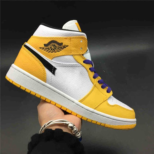 

(boxed) men's jumpman 1 basketball shoes and women's lakers yellow white outdoor casual sports