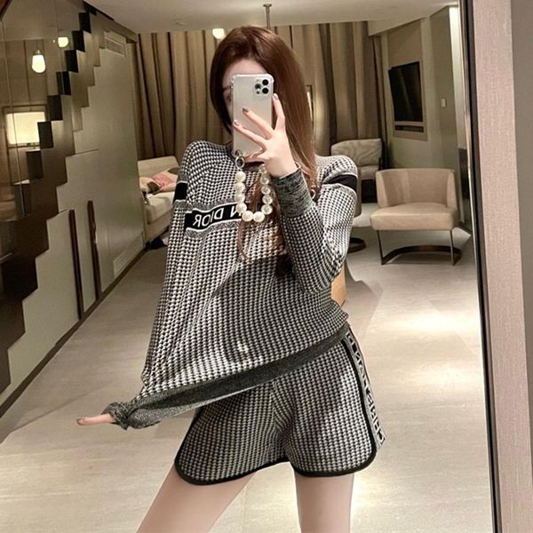 

women's tracksuits fashion casual knit houndstooth set 2021 autumn long sleeve round-neck + high-waist wide-leg shorts two-piece, Gray