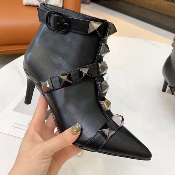 

fashion luxury boots womens designer boot classic ankle booties martin women shoes rivet leather cowhide heel 7cm with box, Black