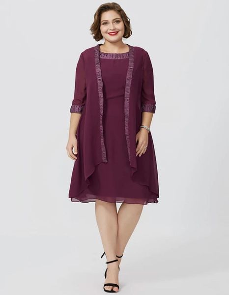 

sheath / column mother of the bride dress classic & timeless plus size jewel neck knee length chiffon half sleeve with pleats 2021 c031, Black;red