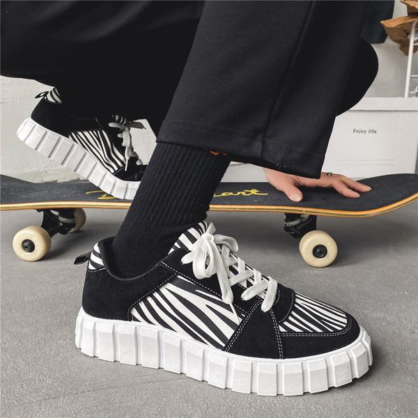 

spring and summer striped canvas korean versatile men's fashion low casual board sho, Black