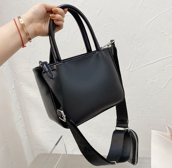 

fashion lady messenger bag designer classic inverted triangle letter handbag trendy shoulder bags wf2104292