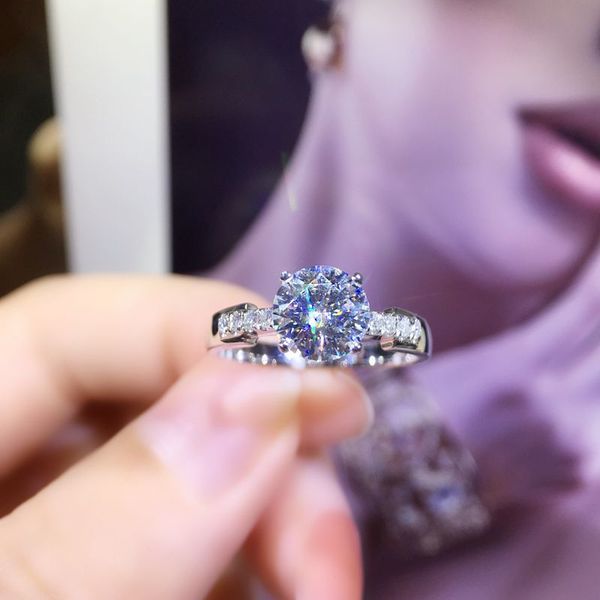 

100% 18k 750au gold moissanite diamond ring d color vvs with national certificate, Slivery;golden