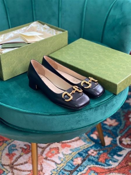 

2021 new european women sandals high fashion sandals sizes 35-40, Black