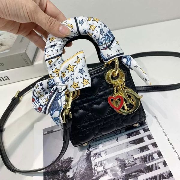 

luxury herme handbags and storage 2021 new d family's same love three grid women's portable super mini princess dai sing