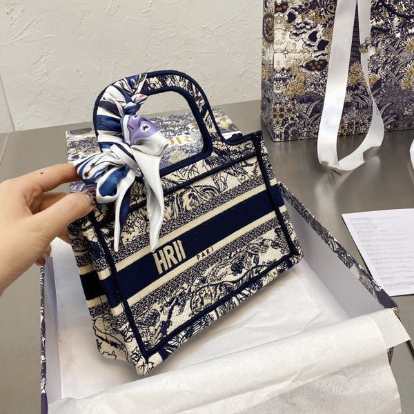 

2021 new leisure mini bag tote tiger embroidery shopping bag