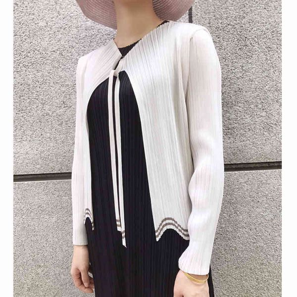 

dresses miyake fold double o-neck fashion hem printed long-sleeved cardigan coat, White