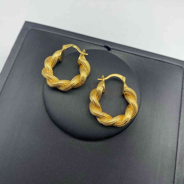 

design jewelry new personality twist circle earrings, Golden